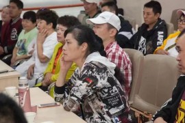手語簡短視頻教程全集_有沒有什么超級(jí)適合發(fā)朋友圈的搞笑文案語錄推薦