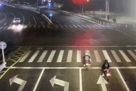 使用抖音收費嗎犯法嗎_使用抖音快手犯法嗎