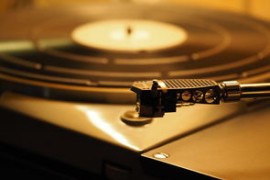 抖音直播聲卡干什么用？新手主播必知的音頻神器功能解析！