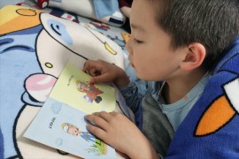小朋友英語短視頻教程_請問如何教學(xué)齡前兒童識字