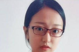 眼鏡短視頻教程_戴無框眼鏡中間不會(huì)擋視線嗎