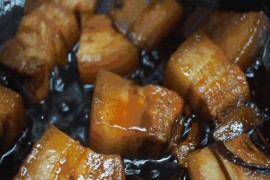 吃紅燒肉短視頻教程_做紅燒肉炒糖篩怎么炒