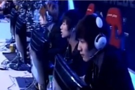 cf槍械短視頻教程_cf手游里怎么看自己手里面的槍