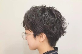 紋理燙發(fā)短視頻教程_想燙頭發(fā)怎么燙好看顯年輕有氣質(zhì)