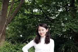 美女全身短視頻教程_女式不遮肉小內(nèi)搭怎么穿