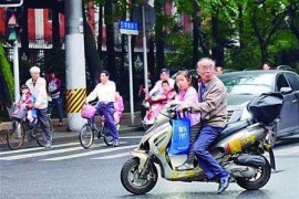 騎電動車短視頻教程_怎樣騎電動車可以讓身體保持平衡